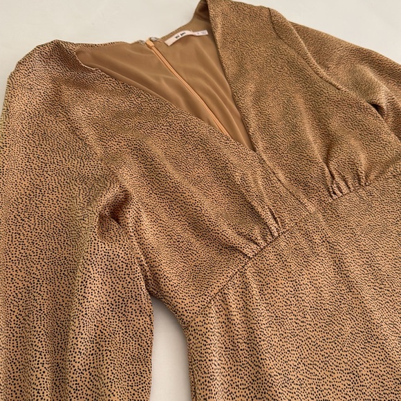 Gold holiday dress small - Picture 3 of 5